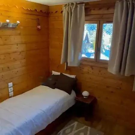A Meribel 4 Pers, Piscine, Skis Aux Pieds - Fr-1-411-1007